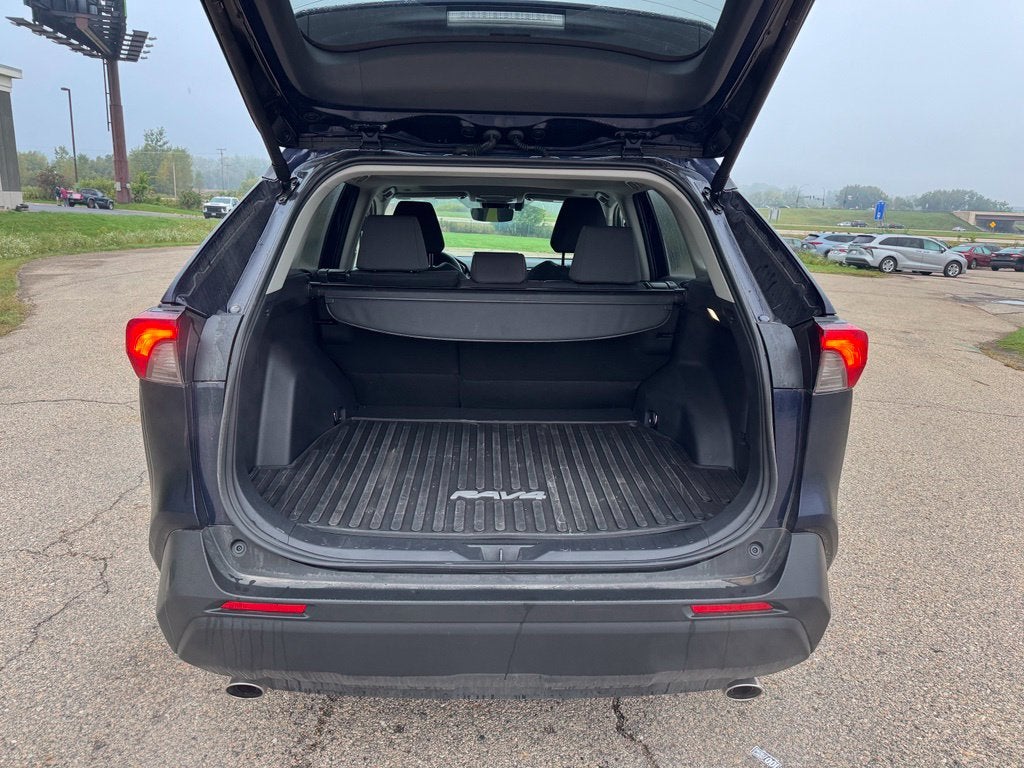 2025 Toyota RAV4 Hybrid XLE AWD