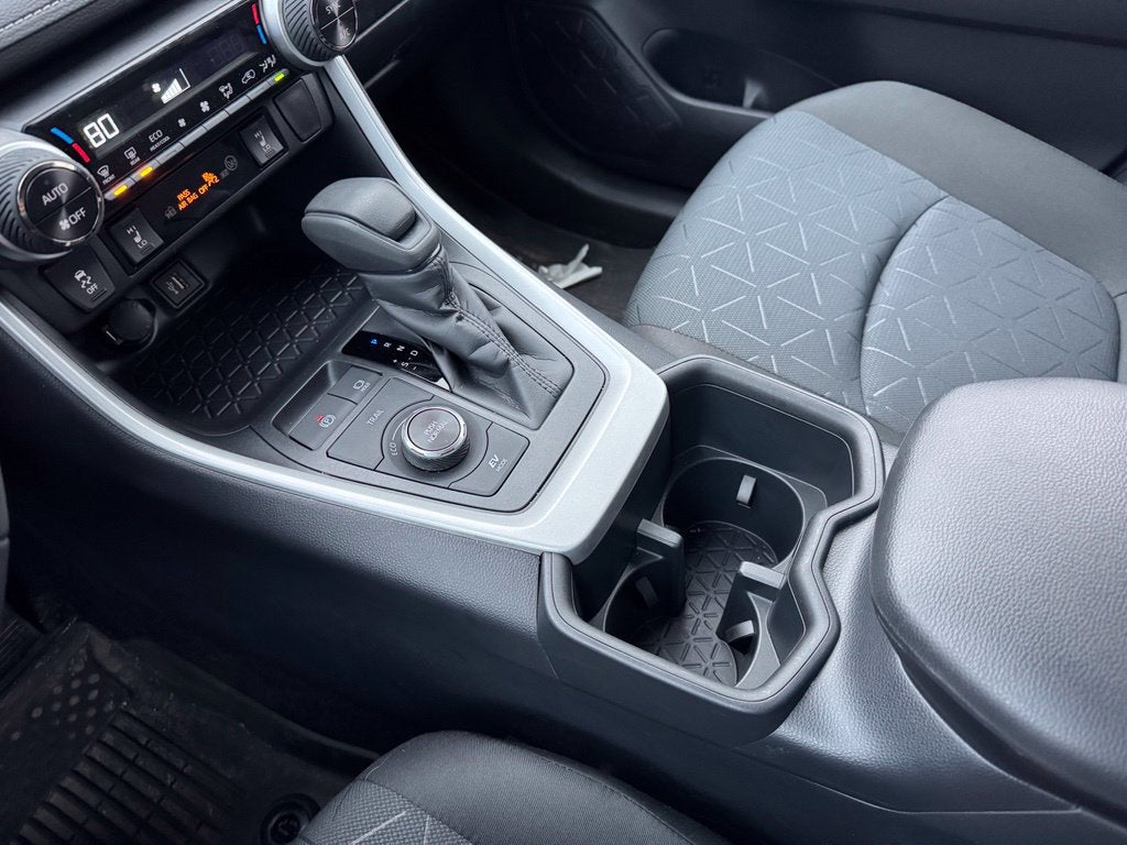 2025 Toyota RAV4 Hybrid XLE AWD
