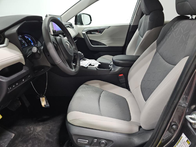 2025 Toyota RAV4 Hybrid XLE AWD