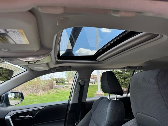 2023 Toyota RAV4 Hybrid XLE AWD