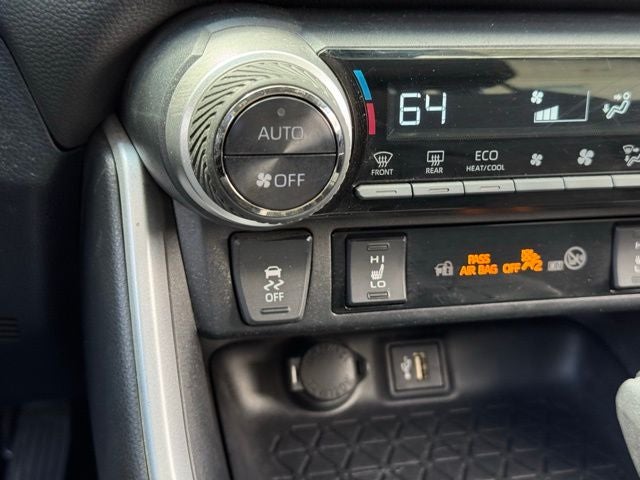 2023 Toyota RAV4 Hybrid XLE AWD