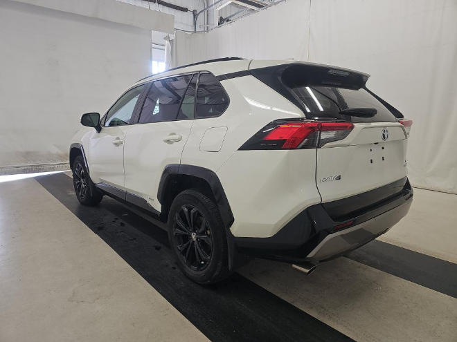 2022 Toyota RAV4 Hybrid SE AWD