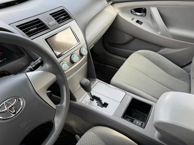 2009 Toyota Camry LE FWD