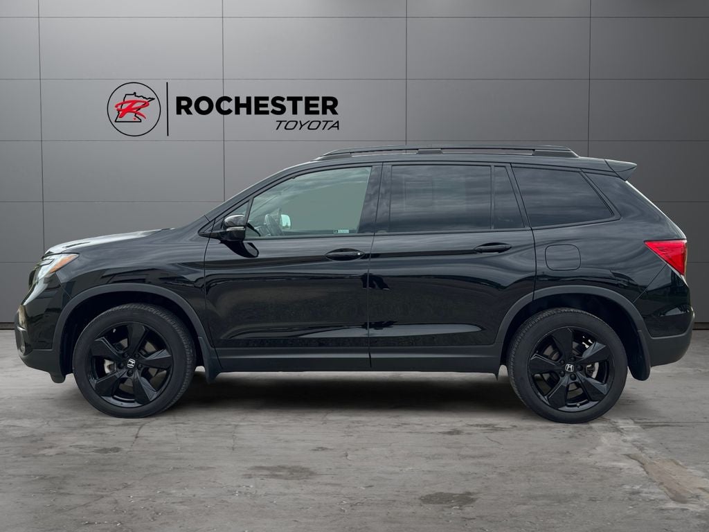Used 2021 Honda Passport Elite with VIN 5FNYF8H06MB028736 for sale in Rochester, Minnesota
