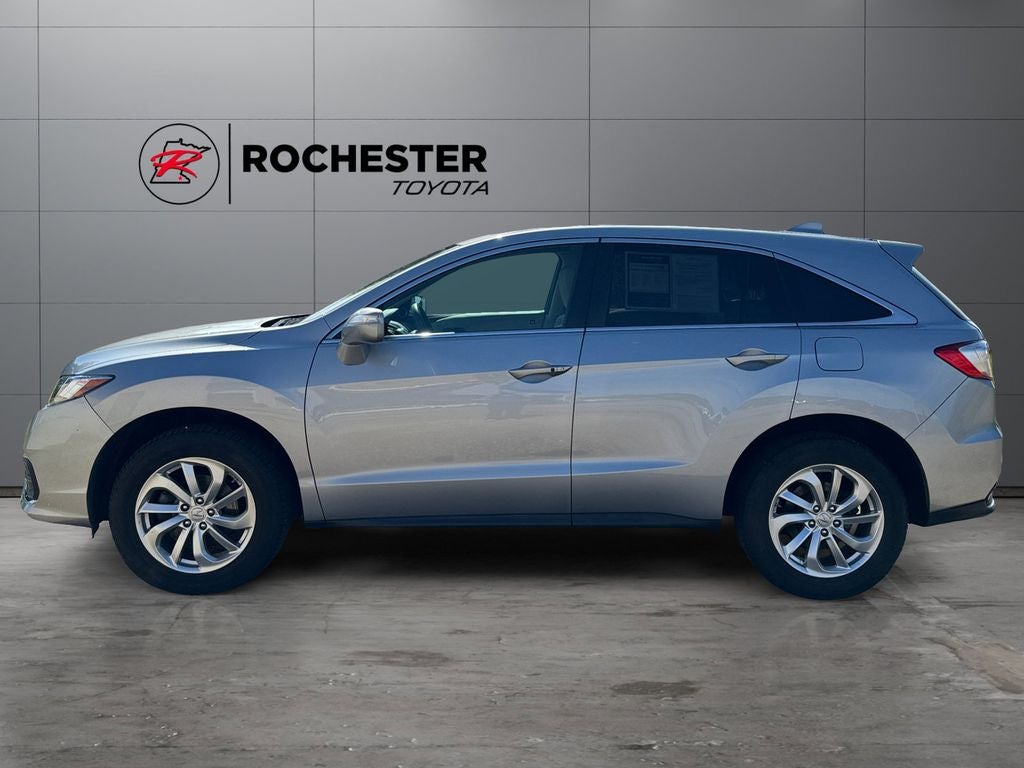 Used 2018 Acura RDX AcuraWatch Plus Package with VIN 5J8TB4H30JL008081 for sale in Rochester, Minnesota