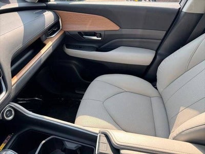 2025 Toyota Grand Highlander Platinum AWD