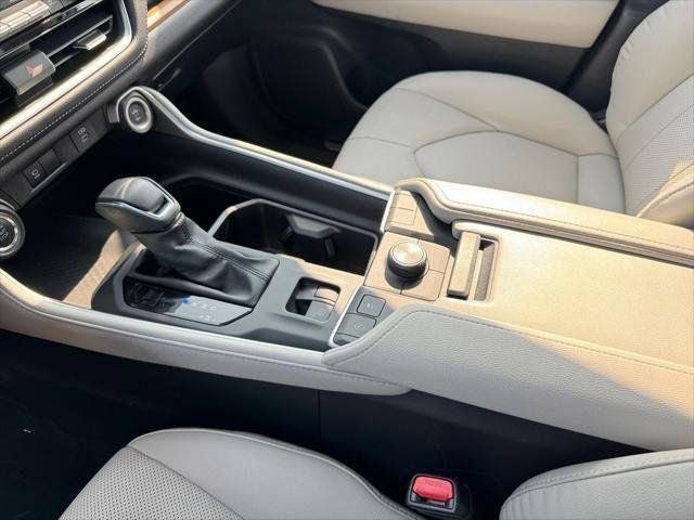 2025 Toyota Grand Highlander Platinum AWD