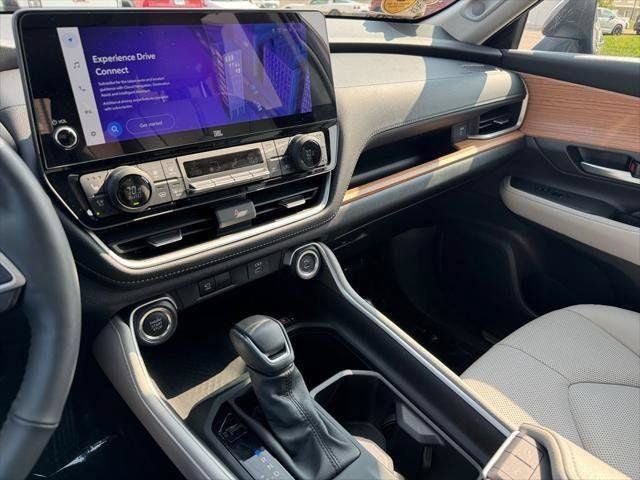2025 Toyota Grand Highlander Platinum AWD