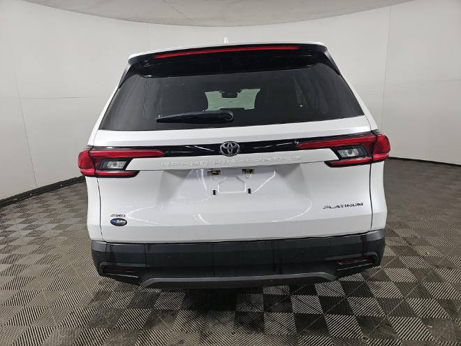 2024 Toyota Grand Highlander Platinum