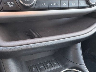 2014 Toyota Highlander LE Plus V6 AWD