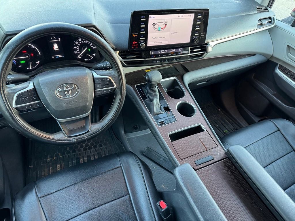 2021 Toyota Sienna LE 8 Passenger