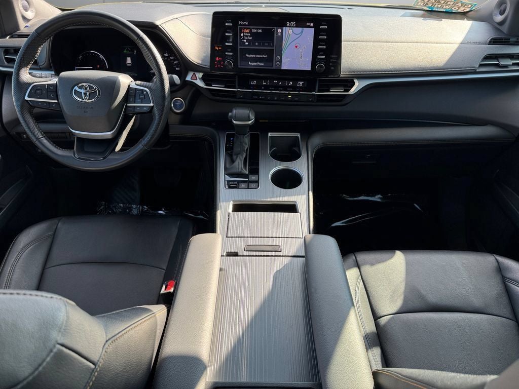 2024 Toyota Sienna Woodland Edition 7 Passenger