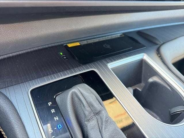2024 Toyota Sienna Woodland Edition 7 Passenger