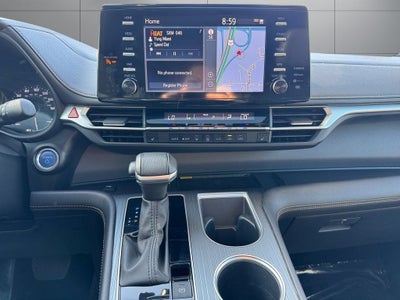 2024 Toyota Sienna Woodland Edition 7 Passenger