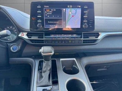 2024 Toyota Sienna Woodland Edition 7 Passenger