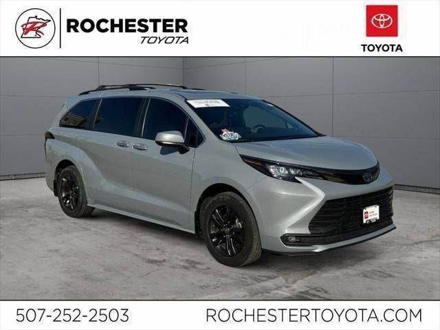 2024 Toyota Sienna Woodland Edition 7 Passenger