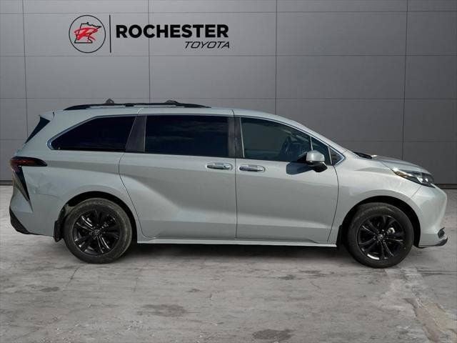 2024 Toyota Sienna Woodland Edition 7 Passenger