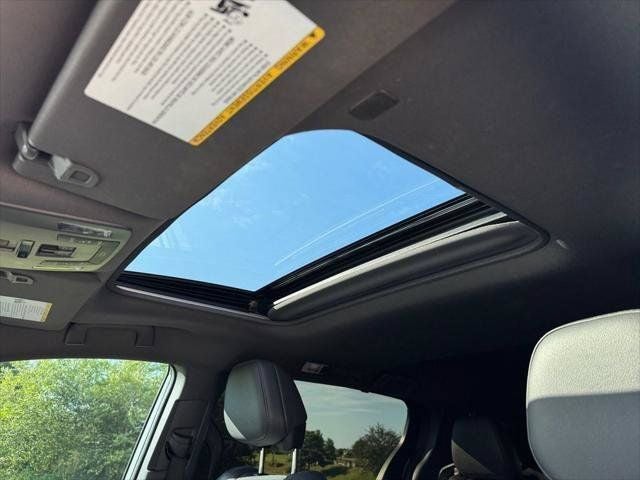 2024 Toyota Sienna Woodland Edition 7 Passenger