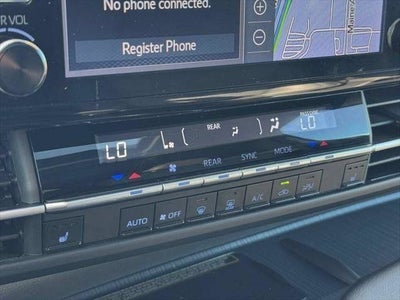 2024 Toyota Sienna Woodland Edition 7 Passenger