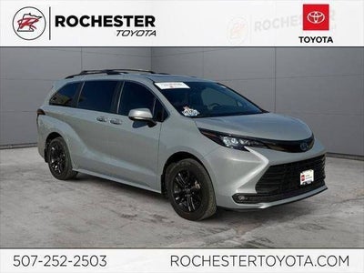 2024 Toyota Sienna Woodland Edition 7 Passenger