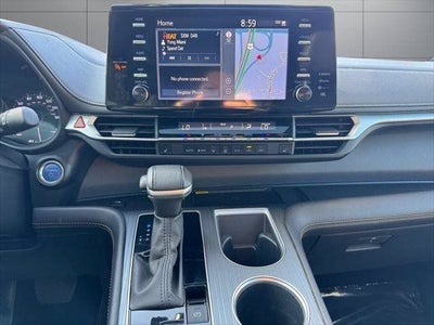 2024 Toyota Sienna Woodland Edition 7 Passenger