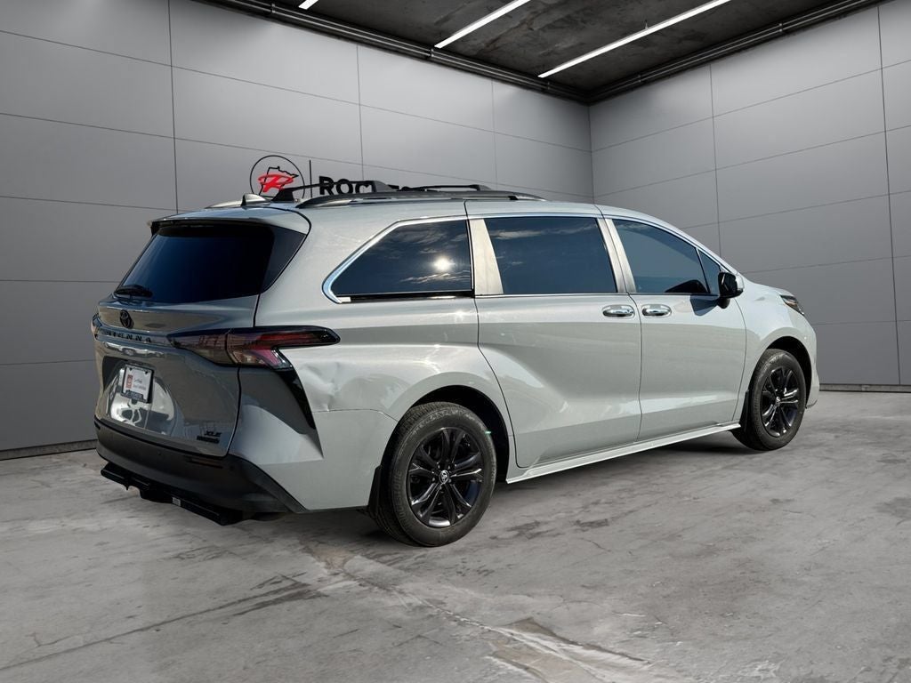2024 Toyota Sienna Woodland Edition 7 Passenger