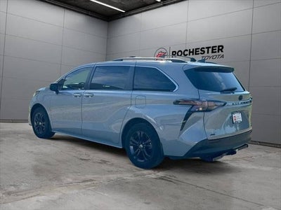 2024 Toyota Sienna Woodland Edition 7 Passenger