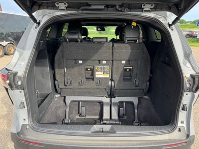 2025 Toyota Sienna Woodland Edition AWD