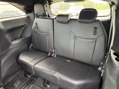 2025 Toyota Sienna Woodland Edition AWD