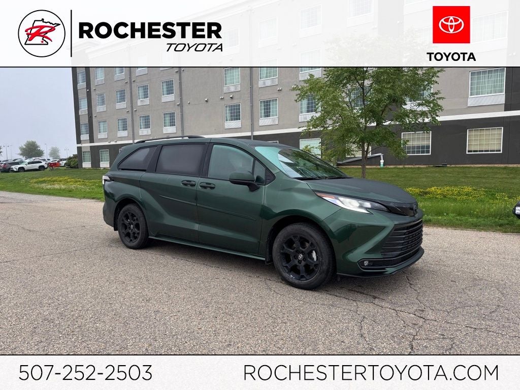 2026 Toyota Sienna Woodland Edition 7 Passenger