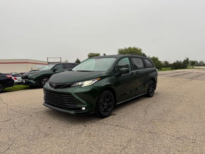 2026 Toyota Sienna Woodland Edition 7 Passenger