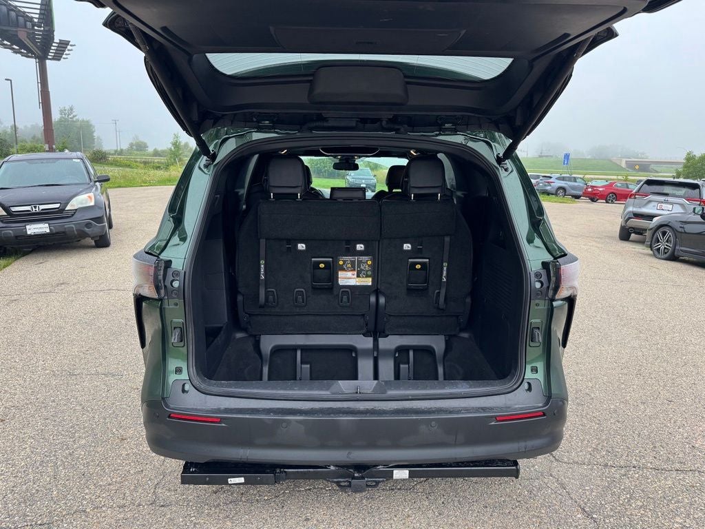 2026 Toyota Sienna Woodland Edition 7 Passenger