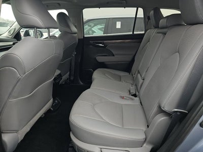 2021 Toyota Highlander Hybrid Limited AWD