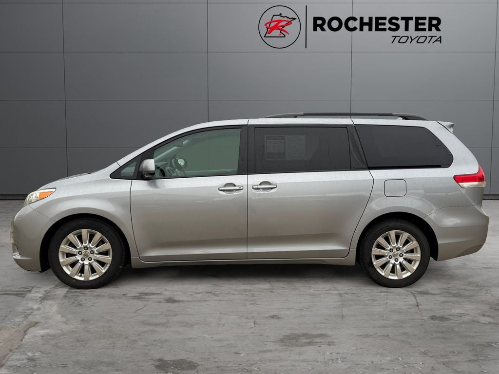 Used 2012 Toyota Sienna Limited with VIN 5TDDK3DC0CS041344 for sale in Rochester, Minnesota