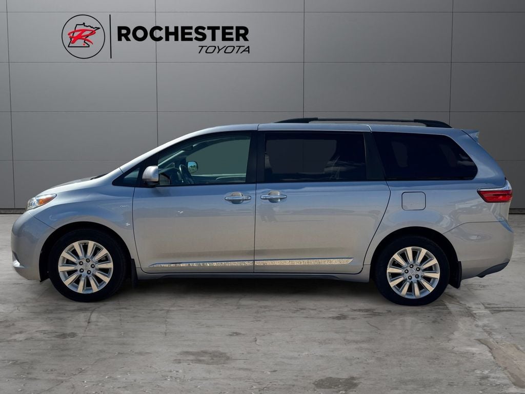 Used 2016 Toyota Sienna XLE with VIN 5TDDK3DC9GS132960 for sale in Rochester, Minnesota