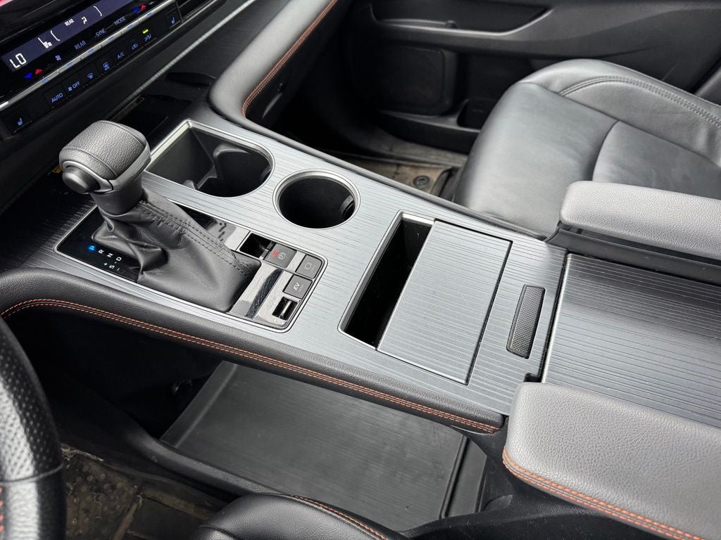 2022 Toyota Sienna XSE 7 Passenger