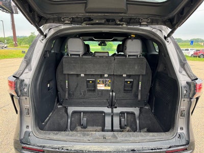 2022 Toyota Sienna XSE 7 Passenger