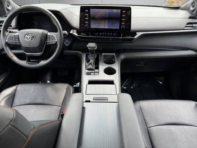 2023 Toyota Sienna XSE 7 Passenger