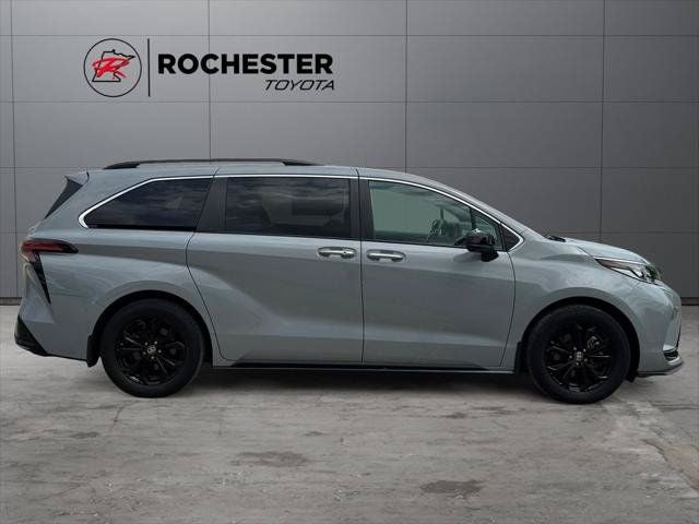 2023 Toyota Sienna XSE 7 Passenger