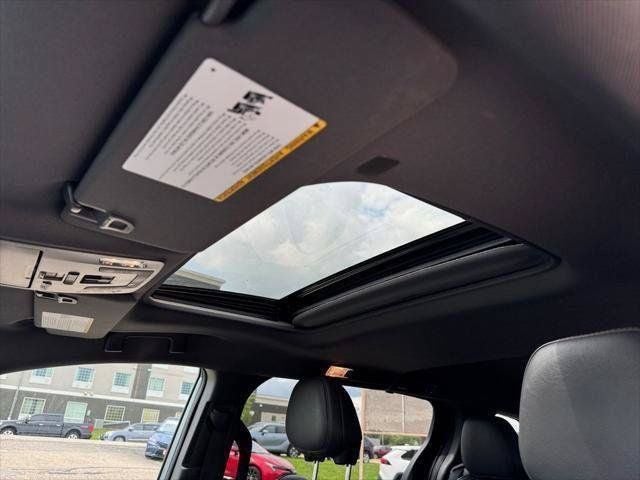 2023 Toyota Sienna XSE 7 Passenger