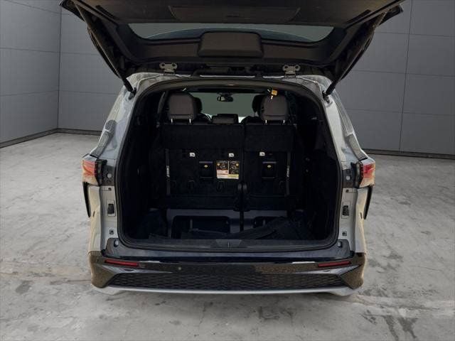 2023 Toyota Sienna XSE 7 Passenger