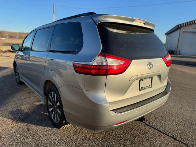 2019 Toyota Sienna XLE 7 Passenger