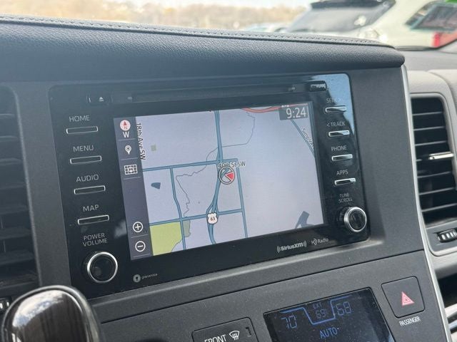 2019 Toyota Sienna XLE 7 Passenger