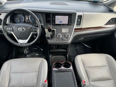 2020 Toyota Sienna Limited 7 Passenger