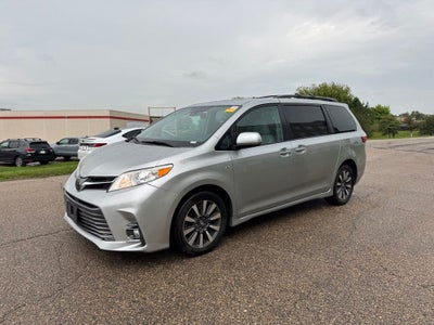 2019 Toyota Sienna XLE 7 Passenger