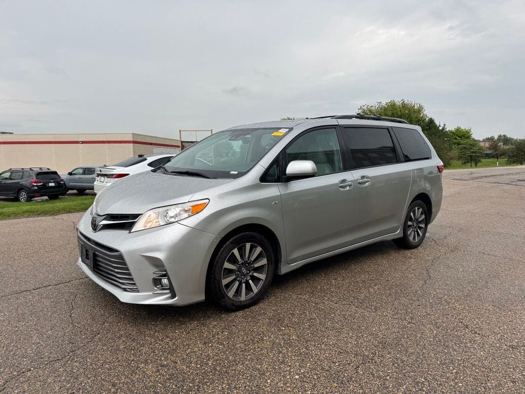 2019 Toyota Sienna XLE 7 Passenger