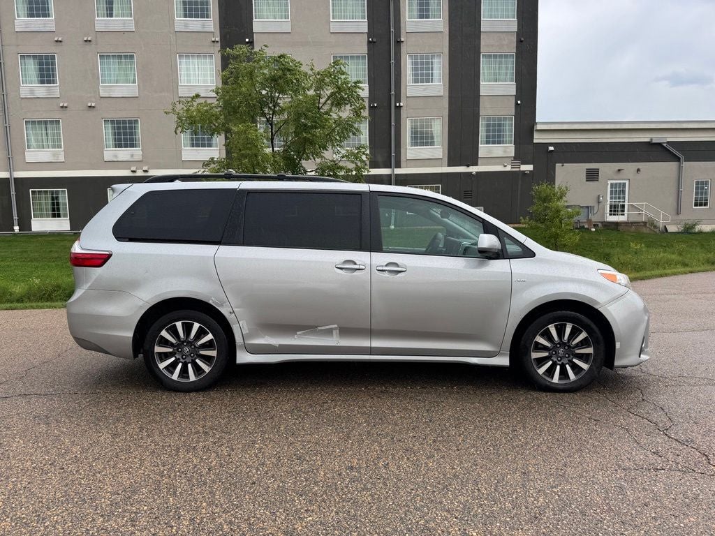 2019 Toyota Sienna XLE 7 Passenger