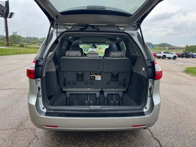 2019 Toyota Sienna XLE 7 Passenger