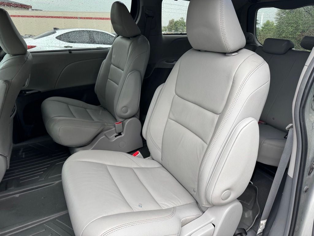 2019 Toyota Sienna XLE 7 Passenger
