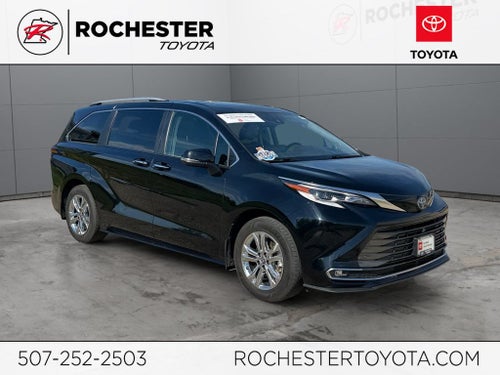 2022 Toyota Sienna Platinum 7 Passenger